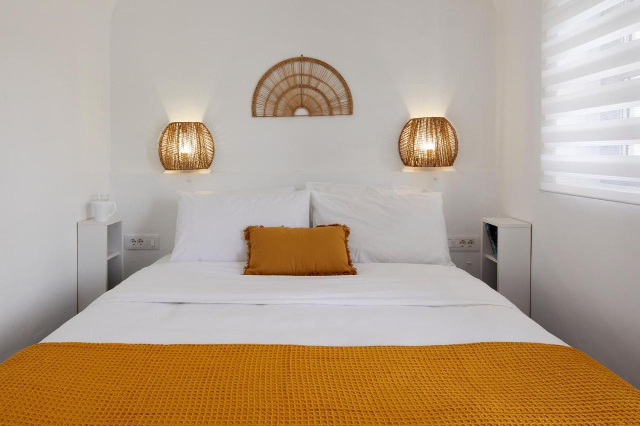 Lamina Guest House Perissa Exterior photo