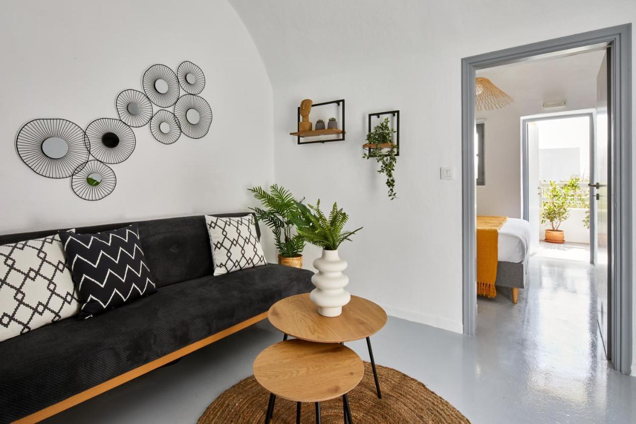 Lamina Guest House Perissa Exterior photo